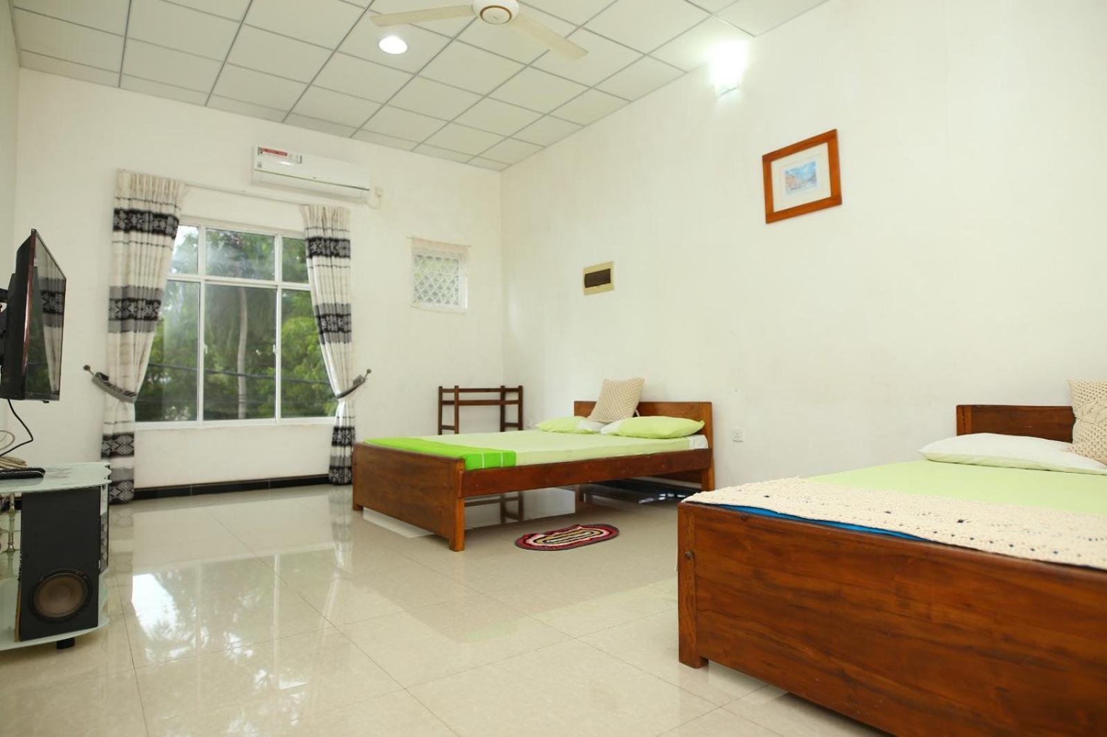 Sujee'S Guest House With Two Bed Rooms Anuradhapura Kültér fotó