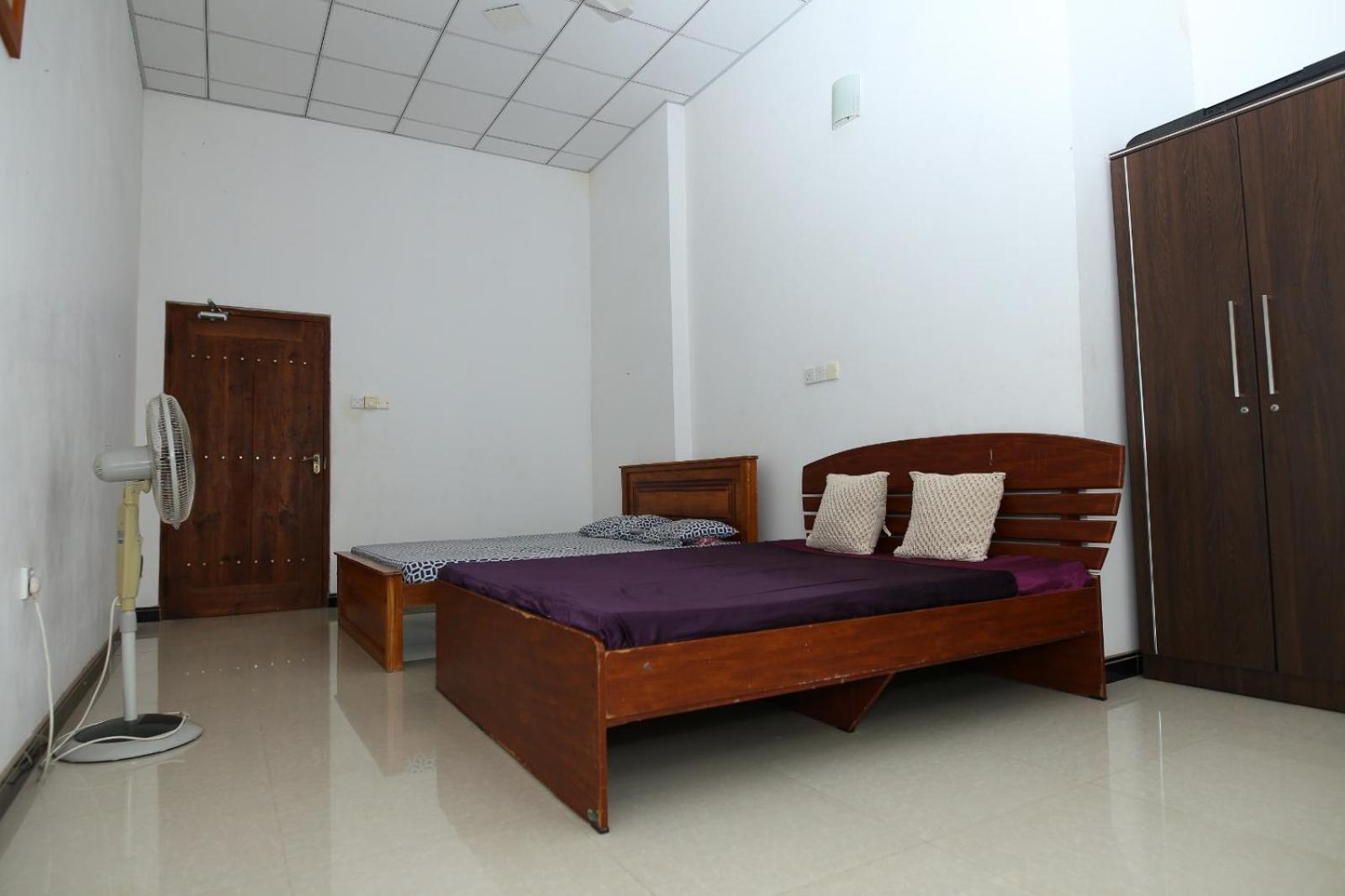 Sujee'S Guest House With Two Bed Rooms Anuradhapura Kültér fotó