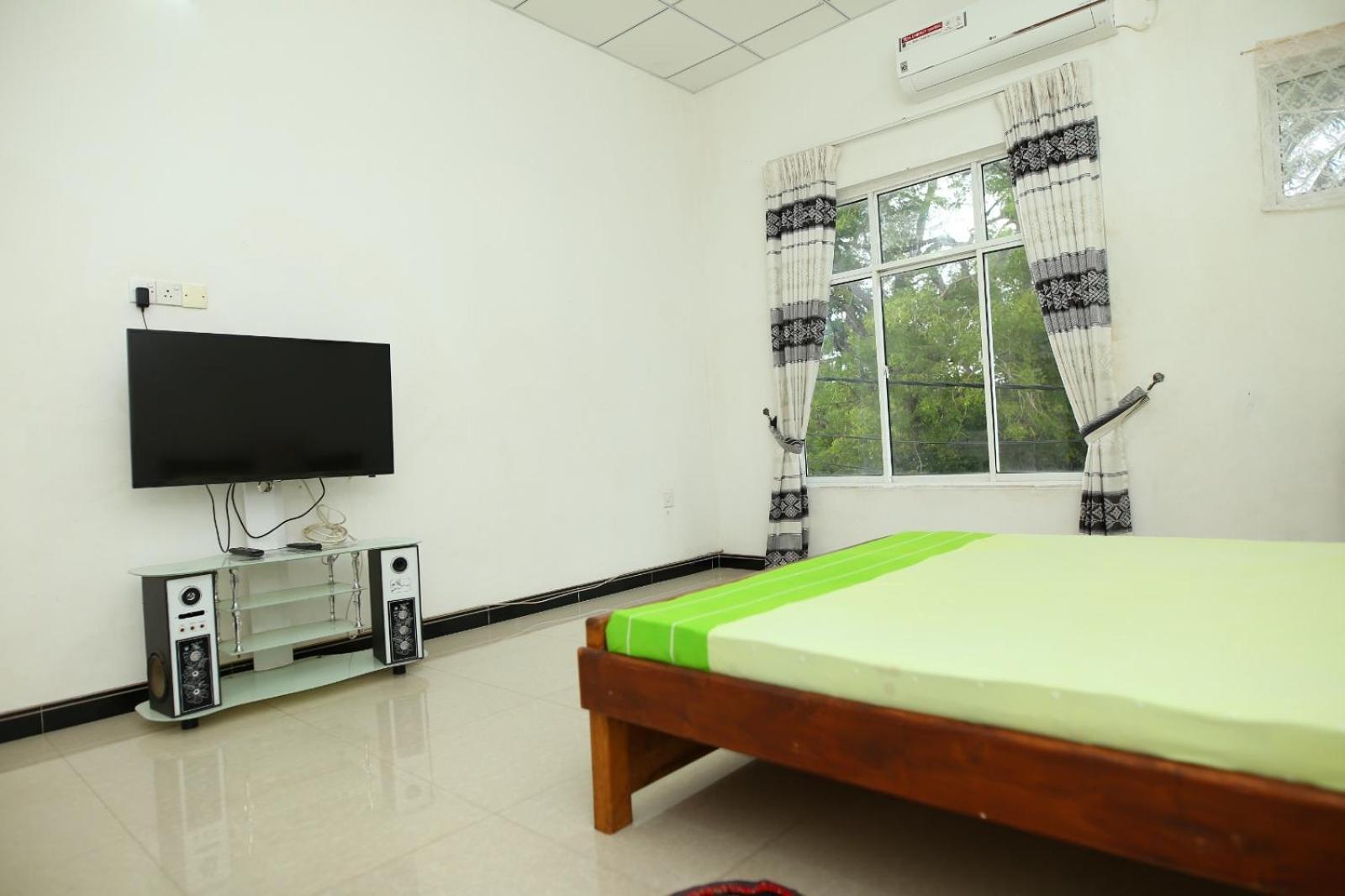 Sujee'S Guest House With Two Bed Rooms Anuradhapura Kültér fotó