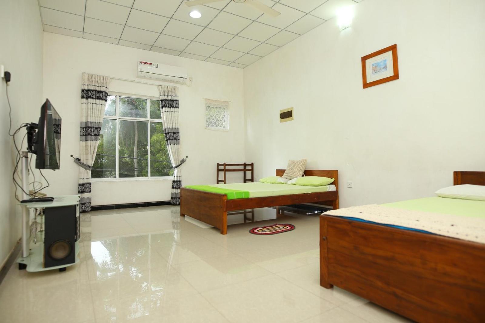 Sujee'S Guest House With Two Bed Rooms Anuradhapura Kültér fotó