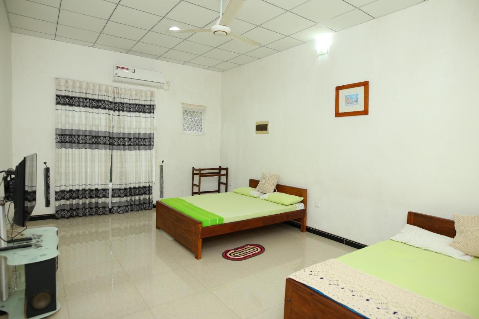 Sujee'S Guest House With Two Bed Rooms Anuradhapura Kültér fotó