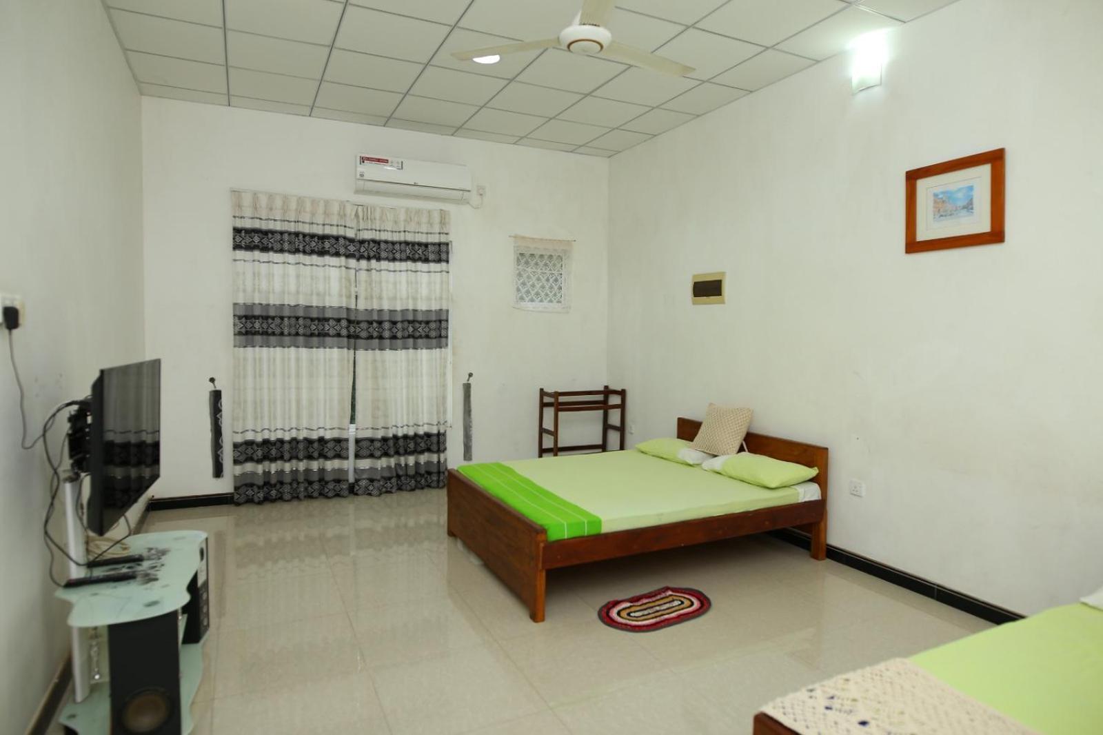 Sujee'S Guest House With Two Bed Rooms Anuradhapura Kültér fotó