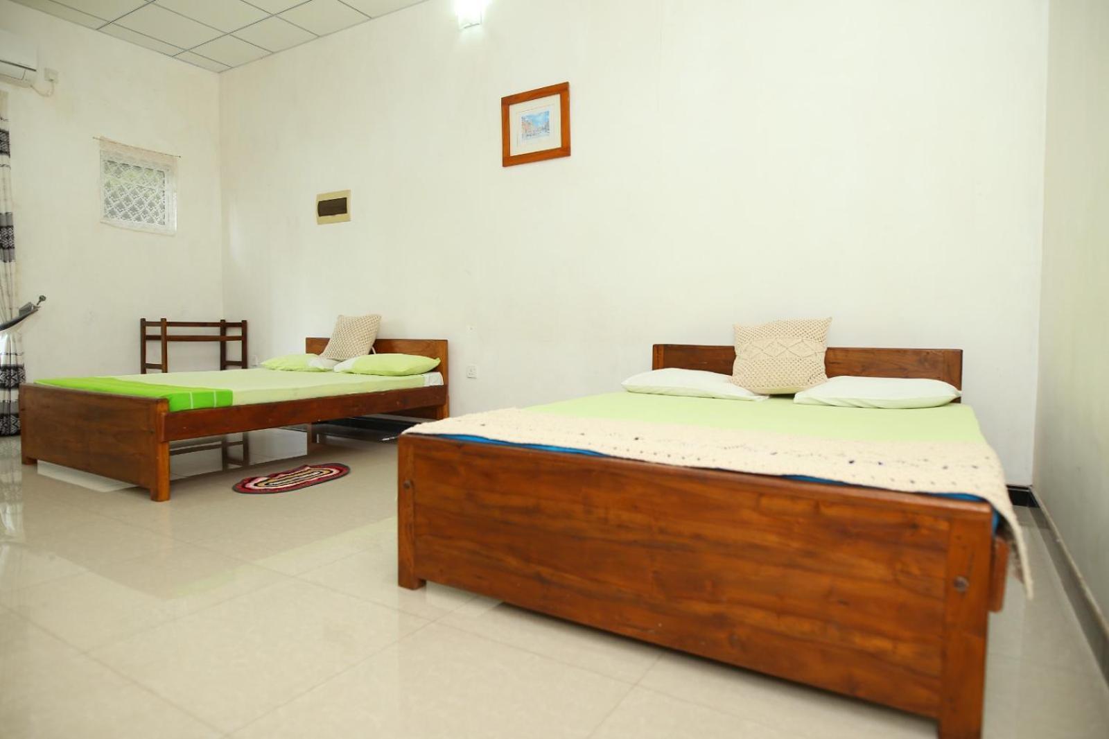 Sujee'S Guest House With Two Bed Rooms Anuradhapura Kültér fotó