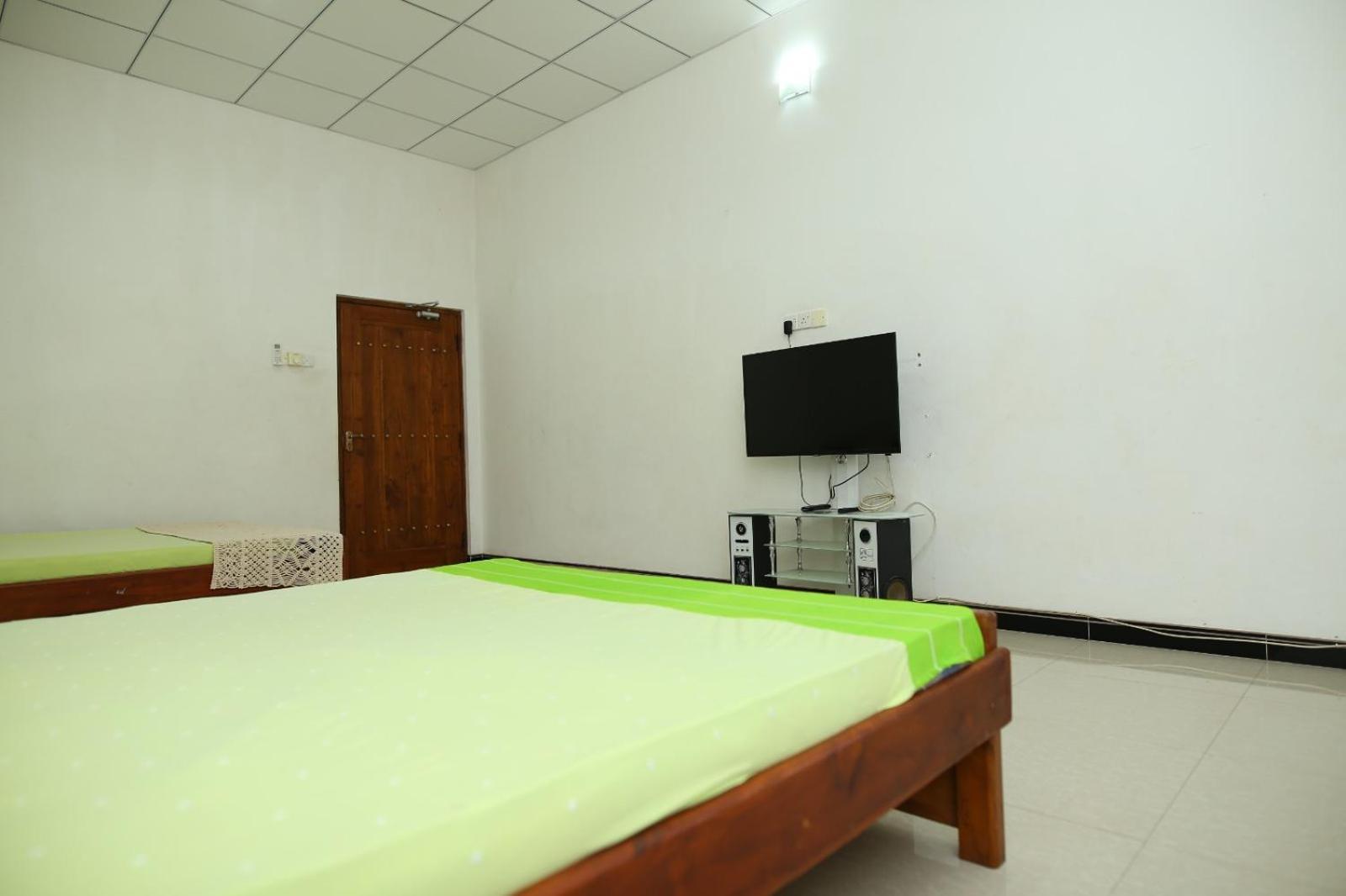 Sujee'S Guest House With Two Bed Rooms Anuradhapura Kültér fotó